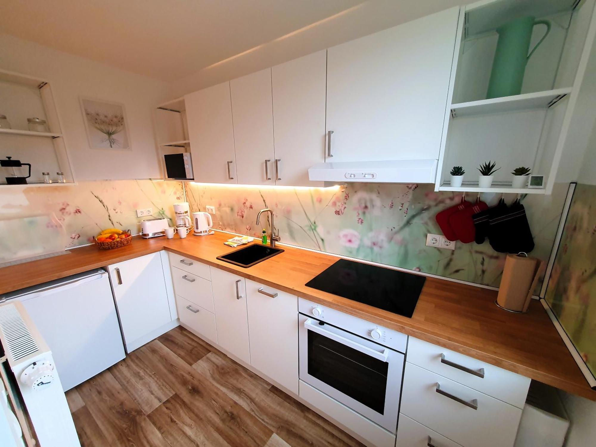 Radfreundliches Wohlfuehl-Apartment Mit Terrasse Und Parkplatz - Fewo Woody Schwerin  Exteriör bild